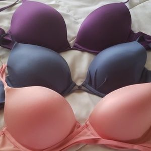 BUNDLE OF VS BRAS